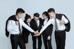 开云体育亚洲官网-包含全队奋勇拼搏，以团队合作取胜关键！的词条