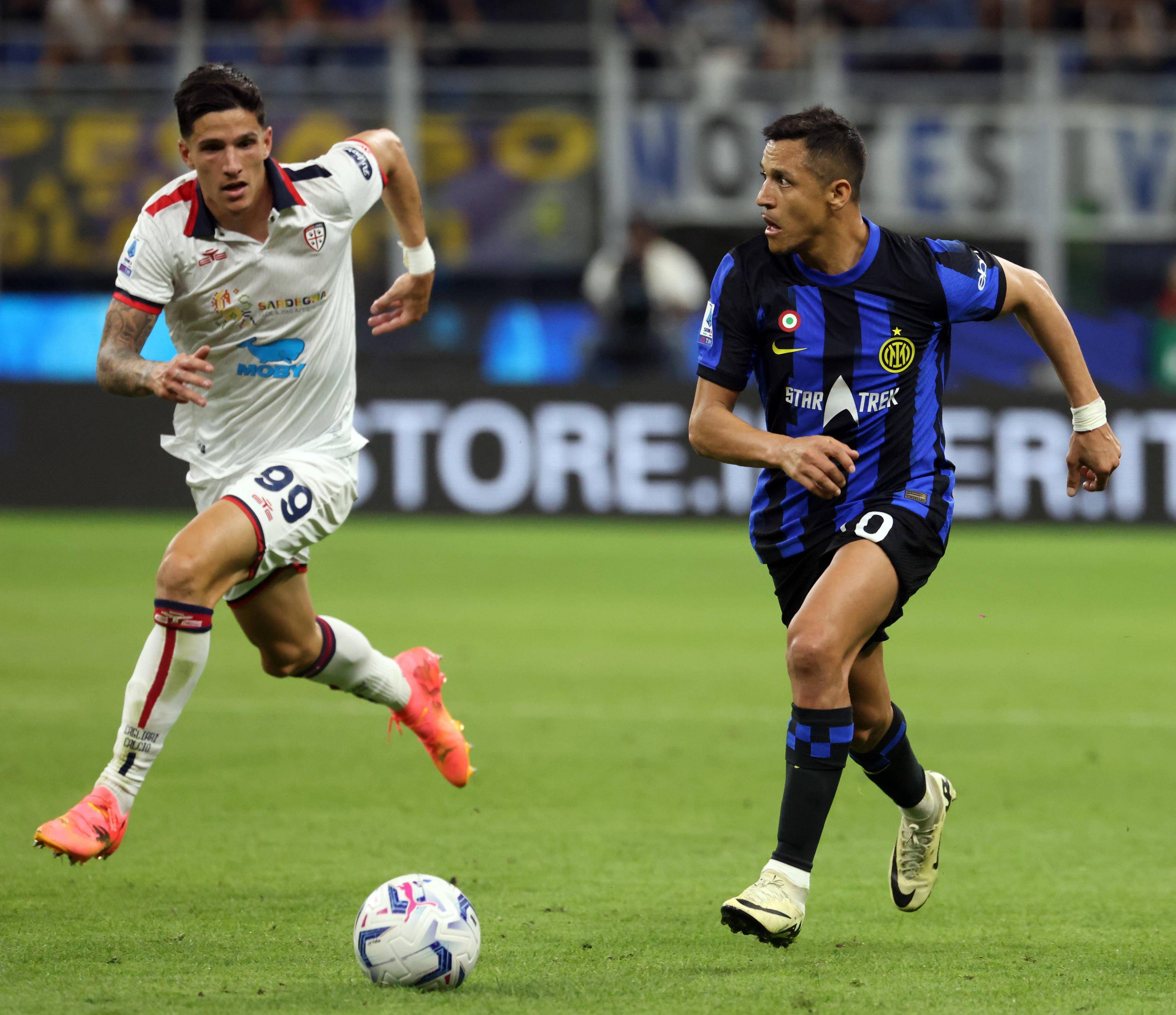 包含卡利亚里连续充满斗志，球队迎来连胜之路的词条