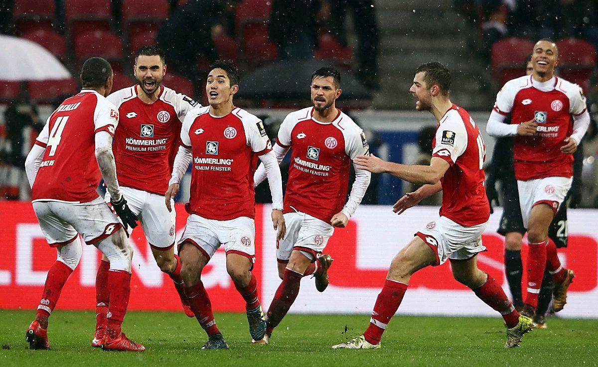 利物浦再胜阿贾克斯，晋级欧冠16强的简单介绍